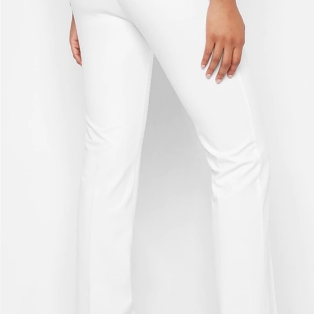 Express Nwt Mid Rise Barely Boot Columnist Pants … - image 2